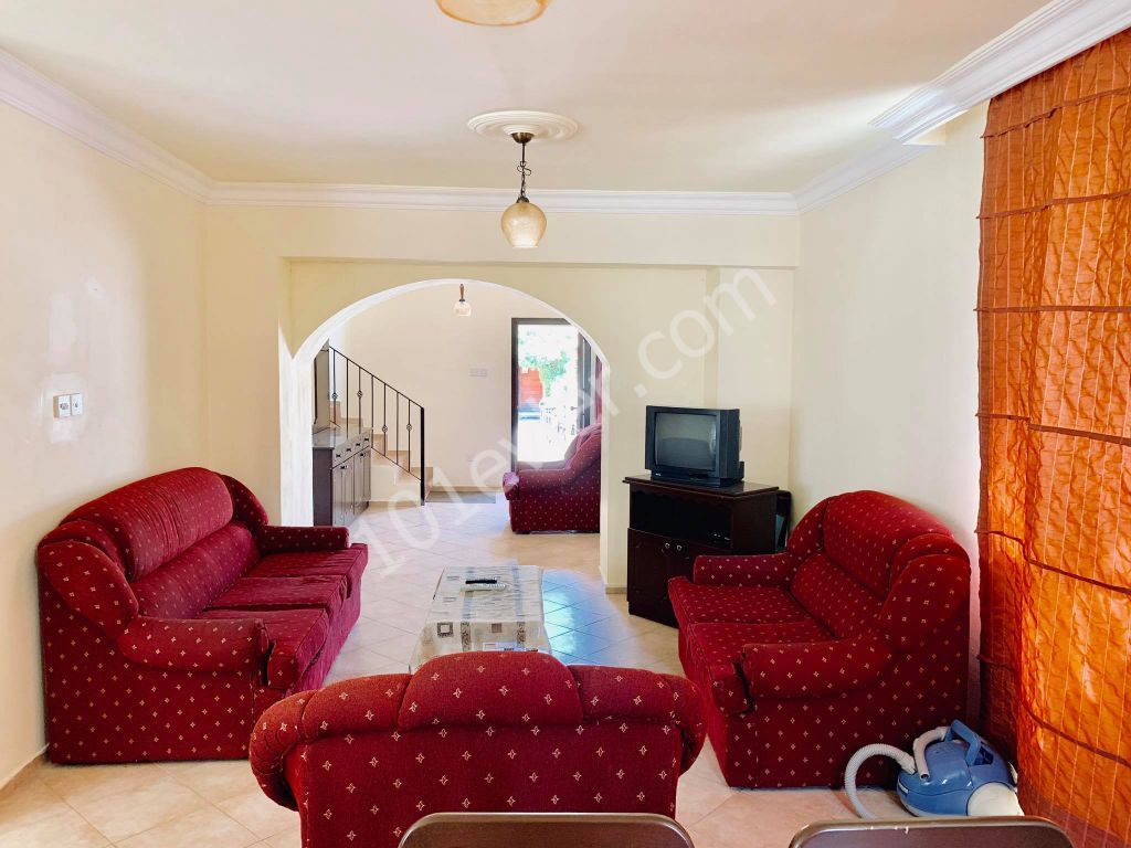 Detached House For Sale in Küçük Kaymaklı, Nicosia