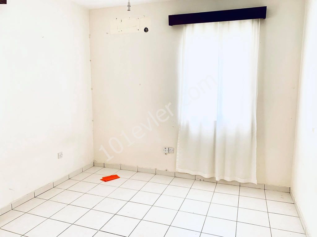 GÖNYELİDE SATILIK  DAİRE 