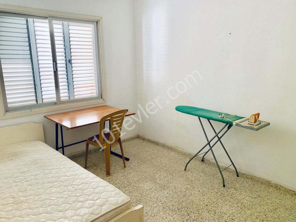 ORTAKÖYDE EŞYALI KİRALIK DAİRE 