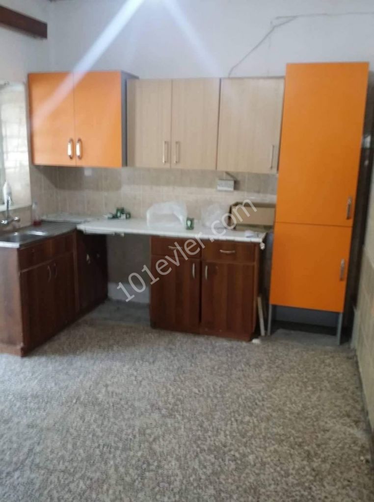 Detached House For Sale in Değirmenlik, Nicosia