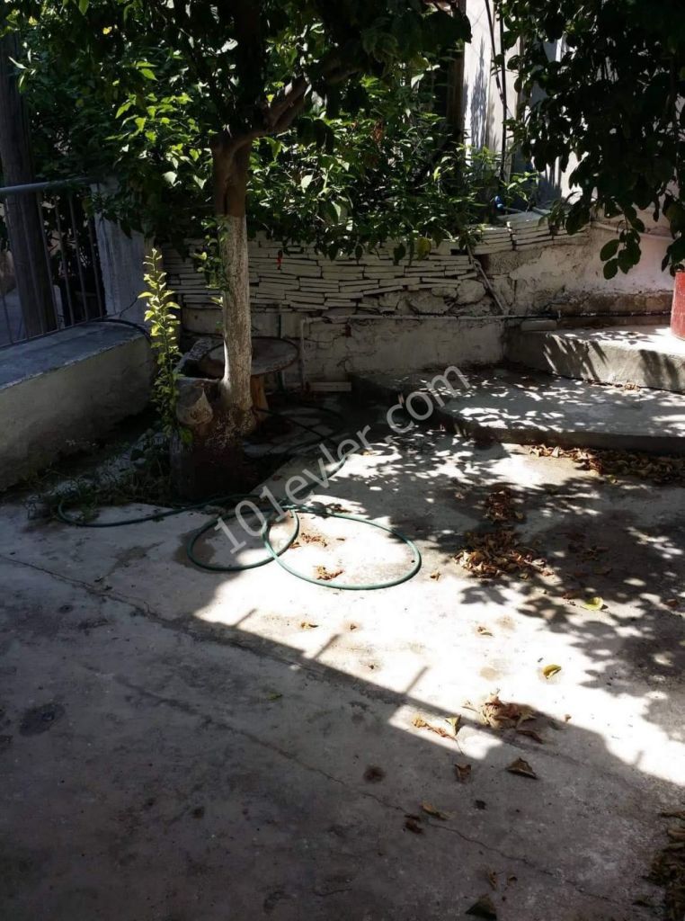 Detached House For Sale in Değirmenlik, Nicosia