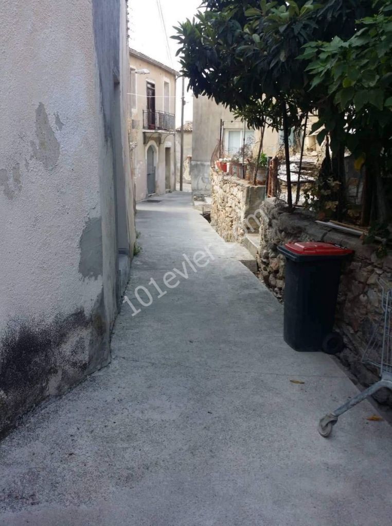 Detached House For Sale in Değirmenlik, Nicosia