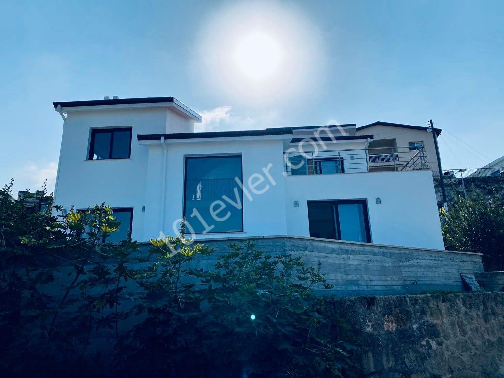 Villa For Sale in Çatalköy, Kyrenia