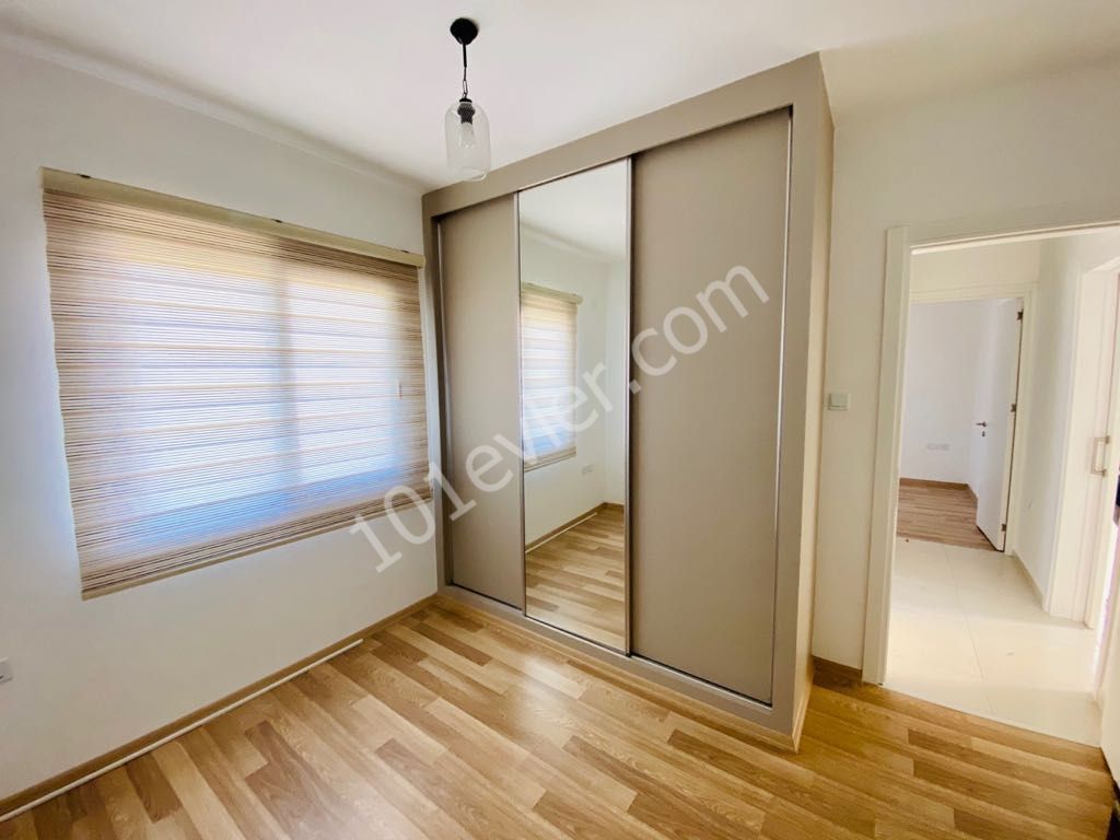 Ortaköyde eşysız yeni kiralık daire