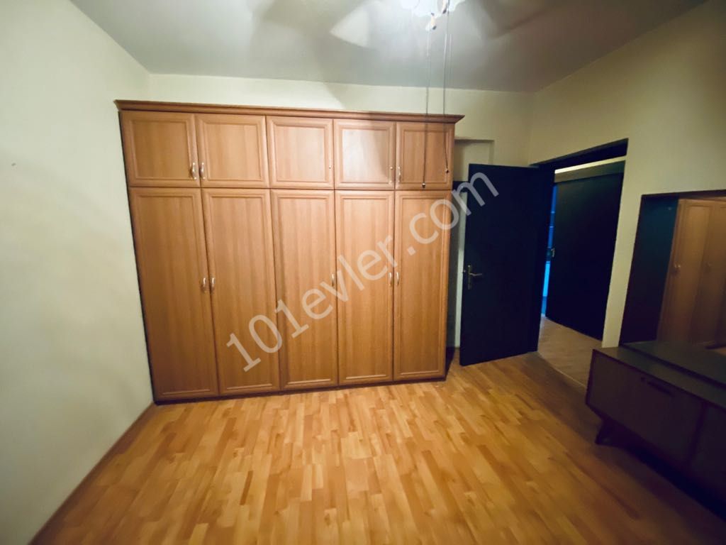 ORTAKÖYDE SATILIK DAİRE 