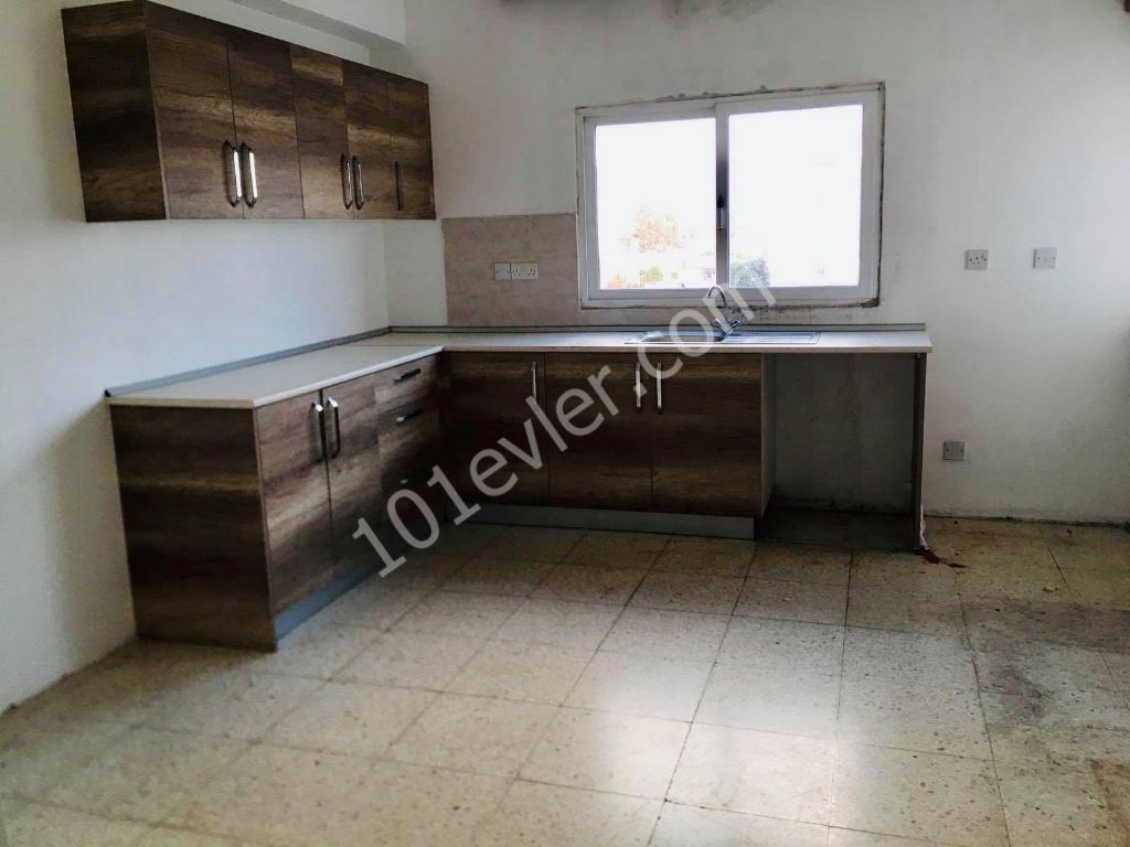 Flat To Rent in Küçük Kaymaklı, Nicosia