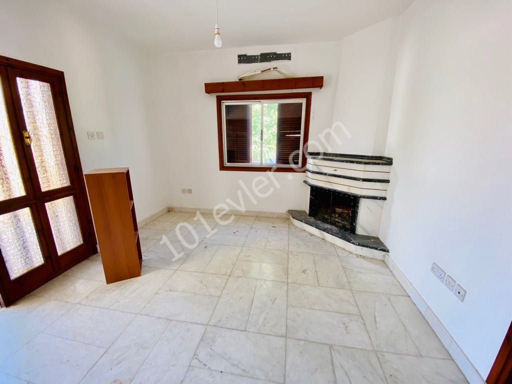 Yenikentde kiralık eşyasız ikiz villa