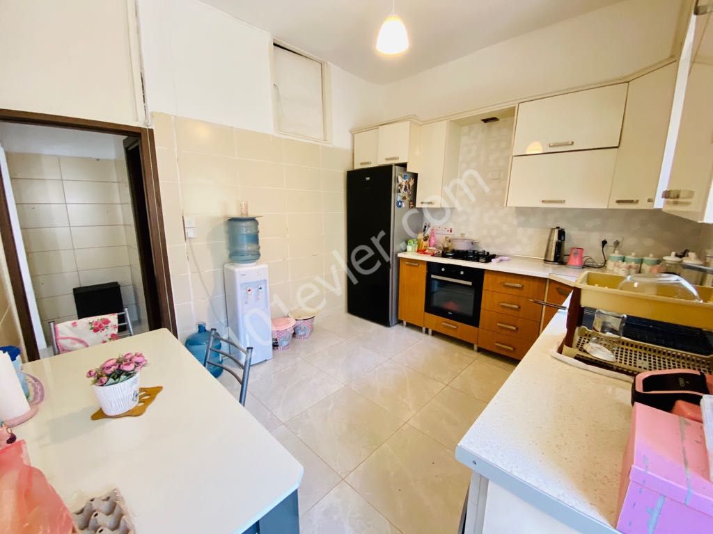 Detached House For Sale in Alayköy, Nicosia