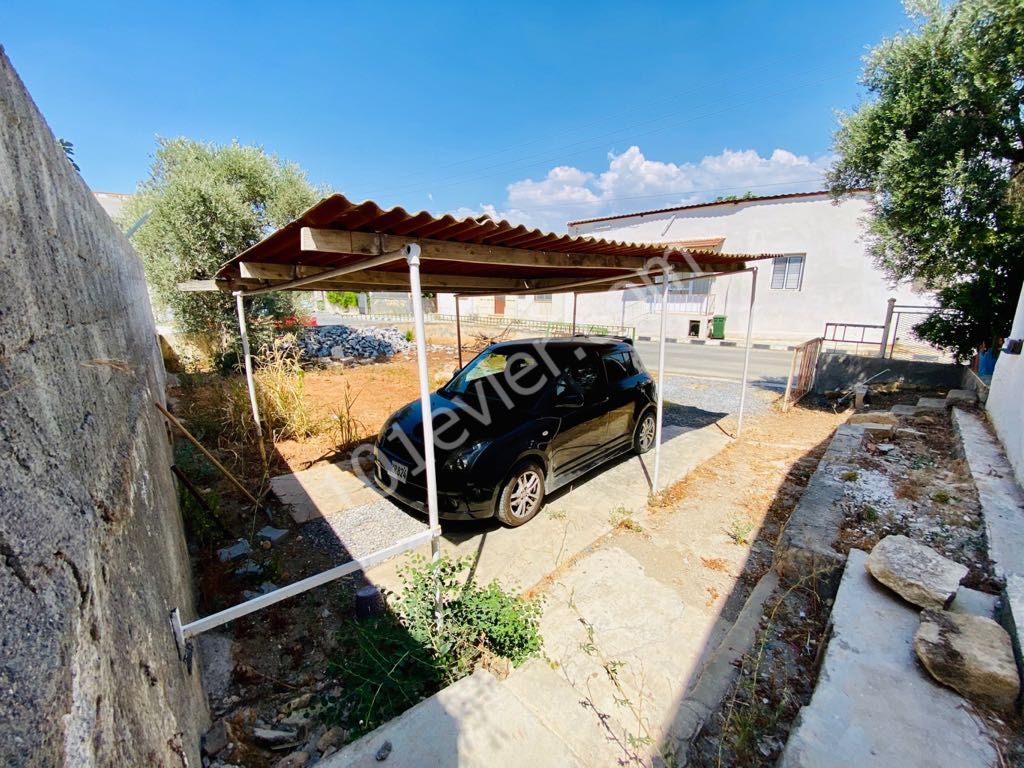 Detached House For Sale in Alayköy, Nicosia