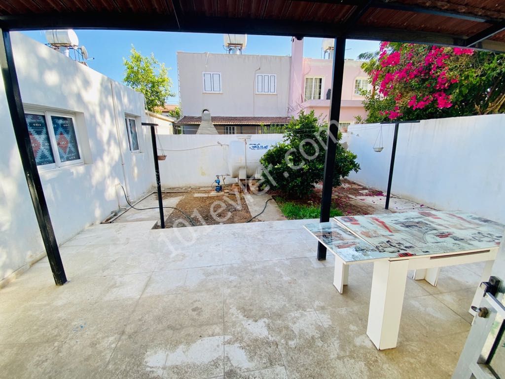 Detached House To Rent in Taşkınköy, Nicosia