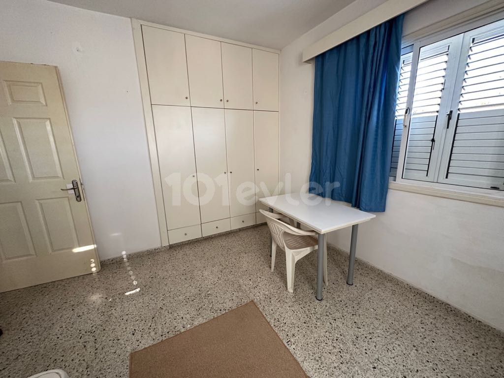 Furnished flat for rent for female student