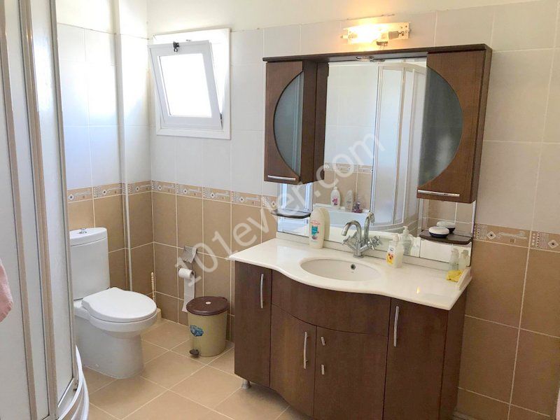 Detached House To Rent in Hamitköy, Nicosia