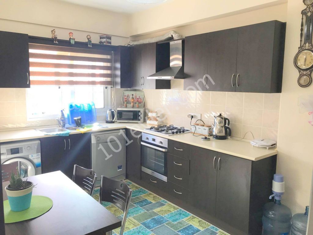 GÖNYELİDE SATILIK DAİRE 