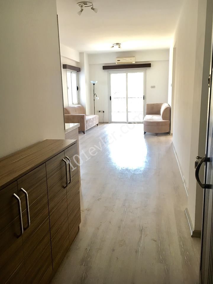 2+1 WOHNUNG ZUM VERKAUF IM STADTZENTRUM VON FAMAGUSTA ** 