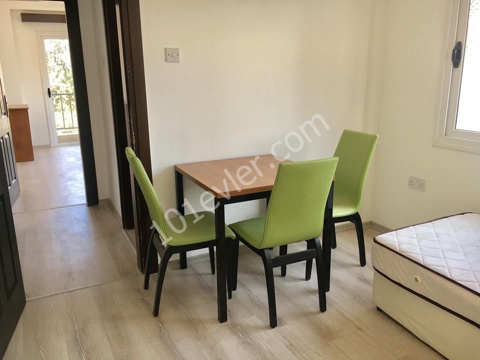 MAĞUSA ŞEHİR MERKEZİNDE SATILIK 2+1 DAİRE 