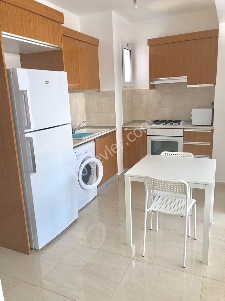 MAĞUSA MERKEZDE SATILIK 2+1 FULL EŞYALI YENİ LÜKS DAİRE 