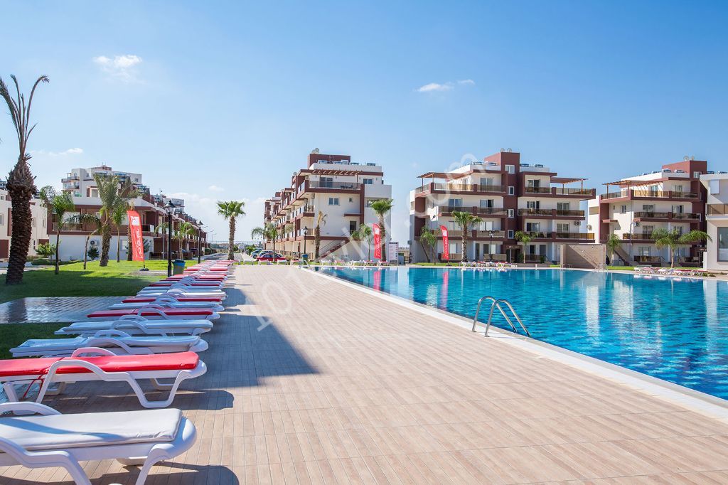 FLAT FOR SALE IN ISKELE LONGBEACH NORTH CYPRUS 