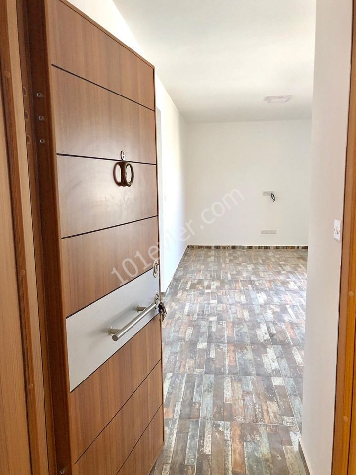 KARAKOL BÖLGESİNDE SATILIK 2+1 TÜRK KOÇANLI DAİRE 