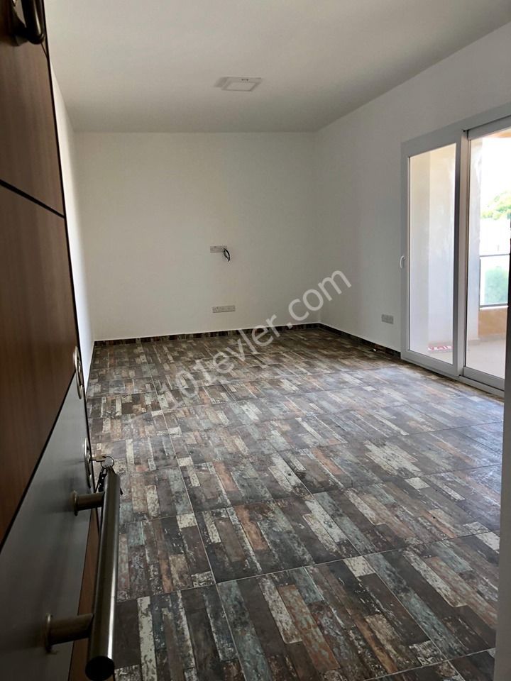 KARAKOL BÖLGESİNDE SATILIK 2+1 TÜRK KOÇANLI DAİRE 