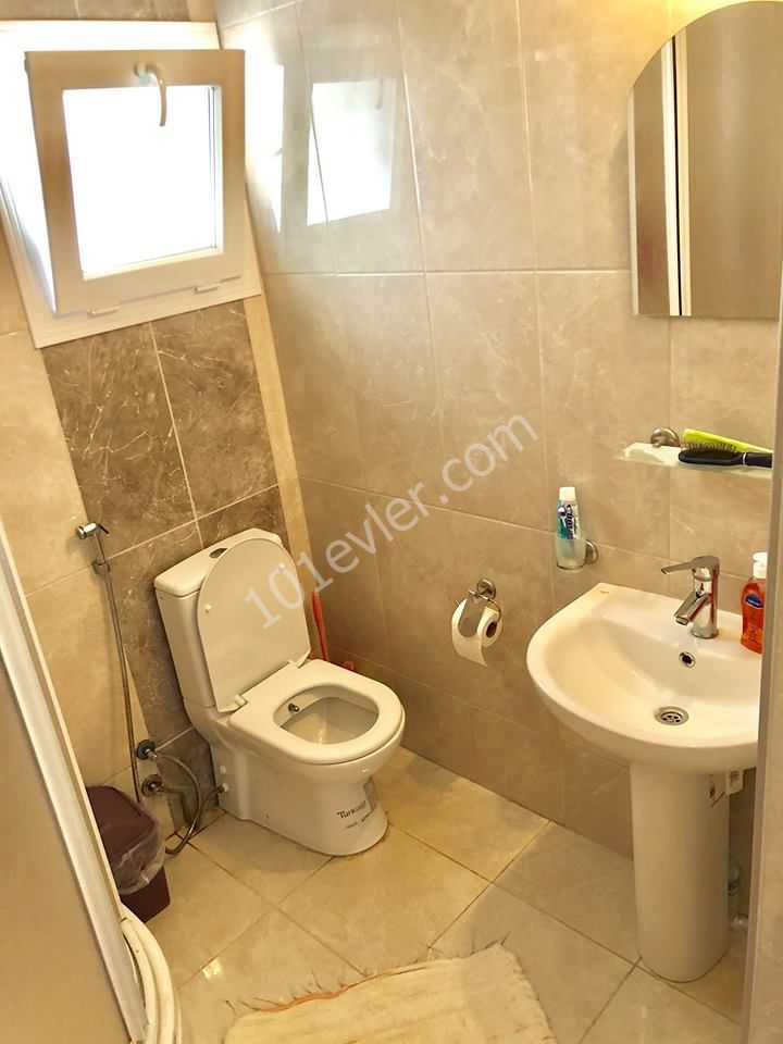 YENİBOĞAZİÇİNDE SATILIK FULL EŞYALI 2+1 LÜKS DAİRE 