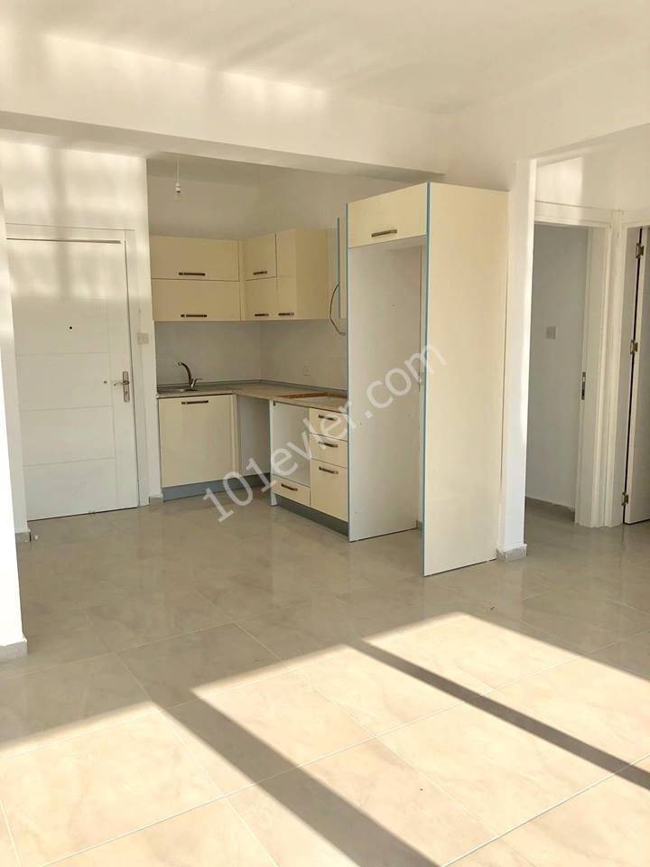 2+1 NULL LUXUS-WOHNUNG ZUM VERKAUF IM ZENTRUM VON FAMAGUSTA ** 