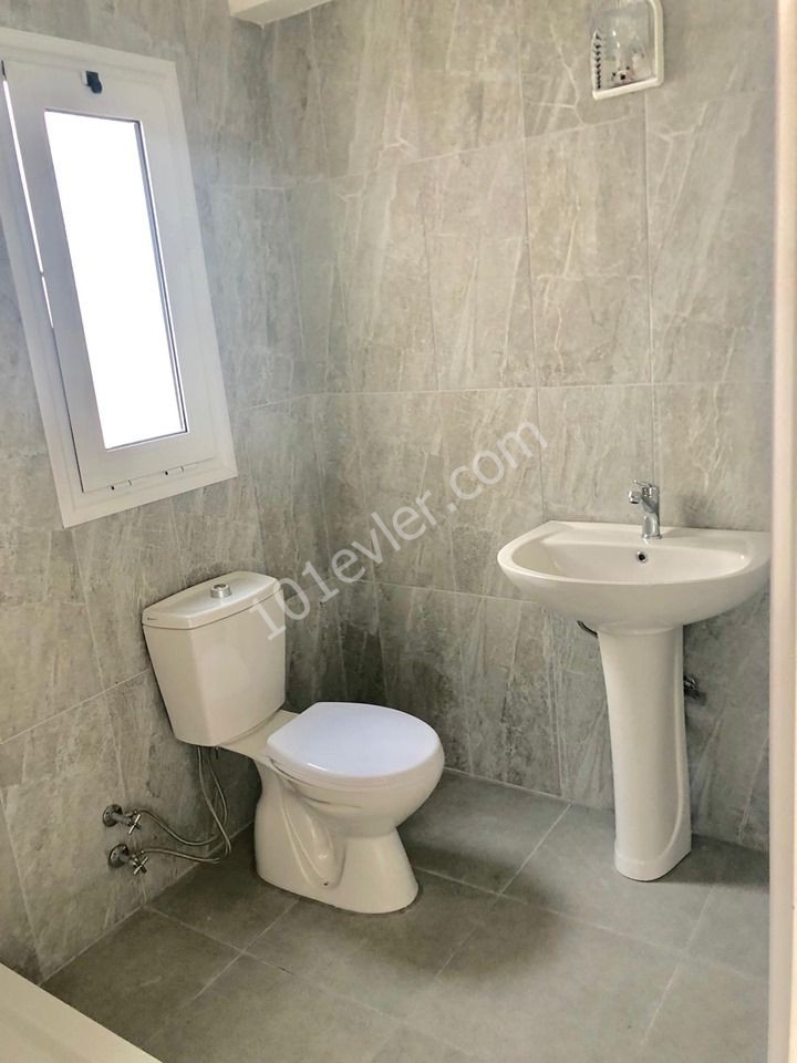 MARAŞ BÖLGESİNDE DENİZ MANZARALI SATILIK 2+1 SIFIR DAİRE 