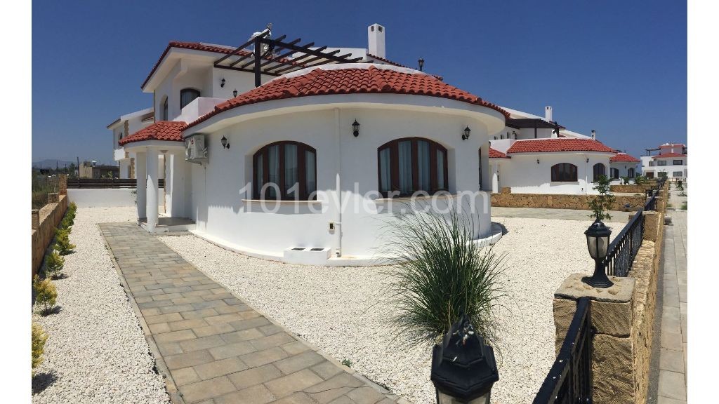 3+1 Zero luxury villa for sale in Iskele Gardens ** 