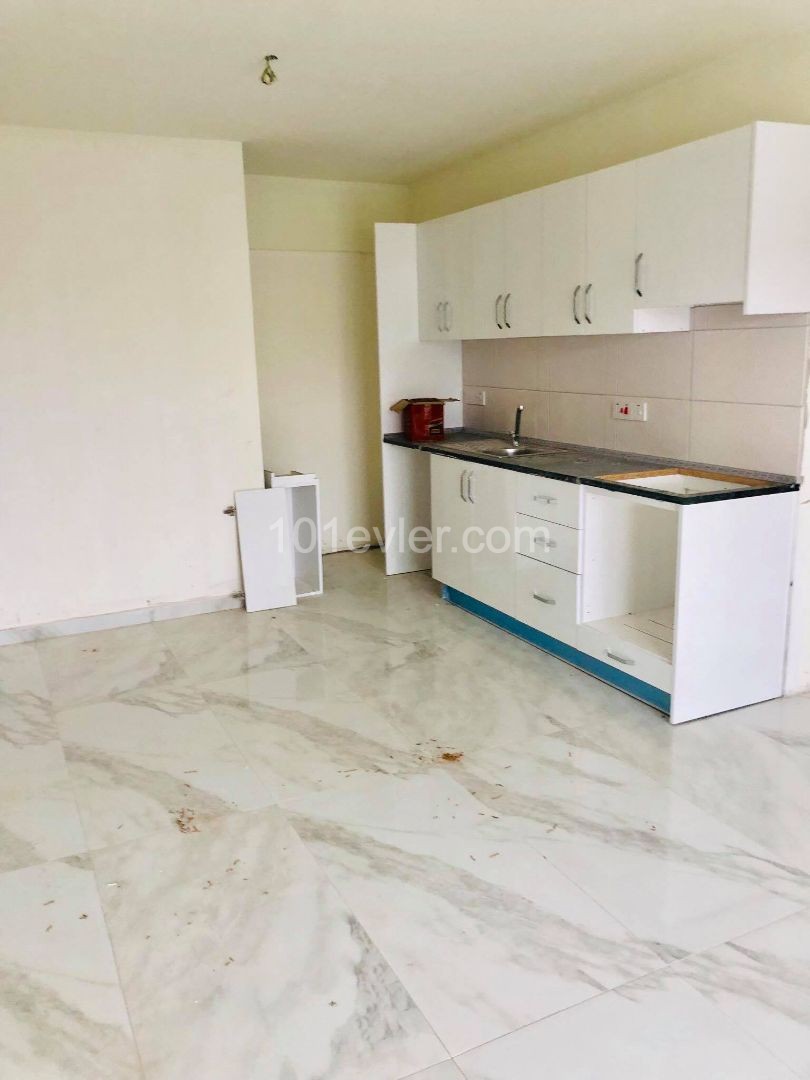 MAĞUSA'DA SATILIK 2+1 SIFIR DAİRE 