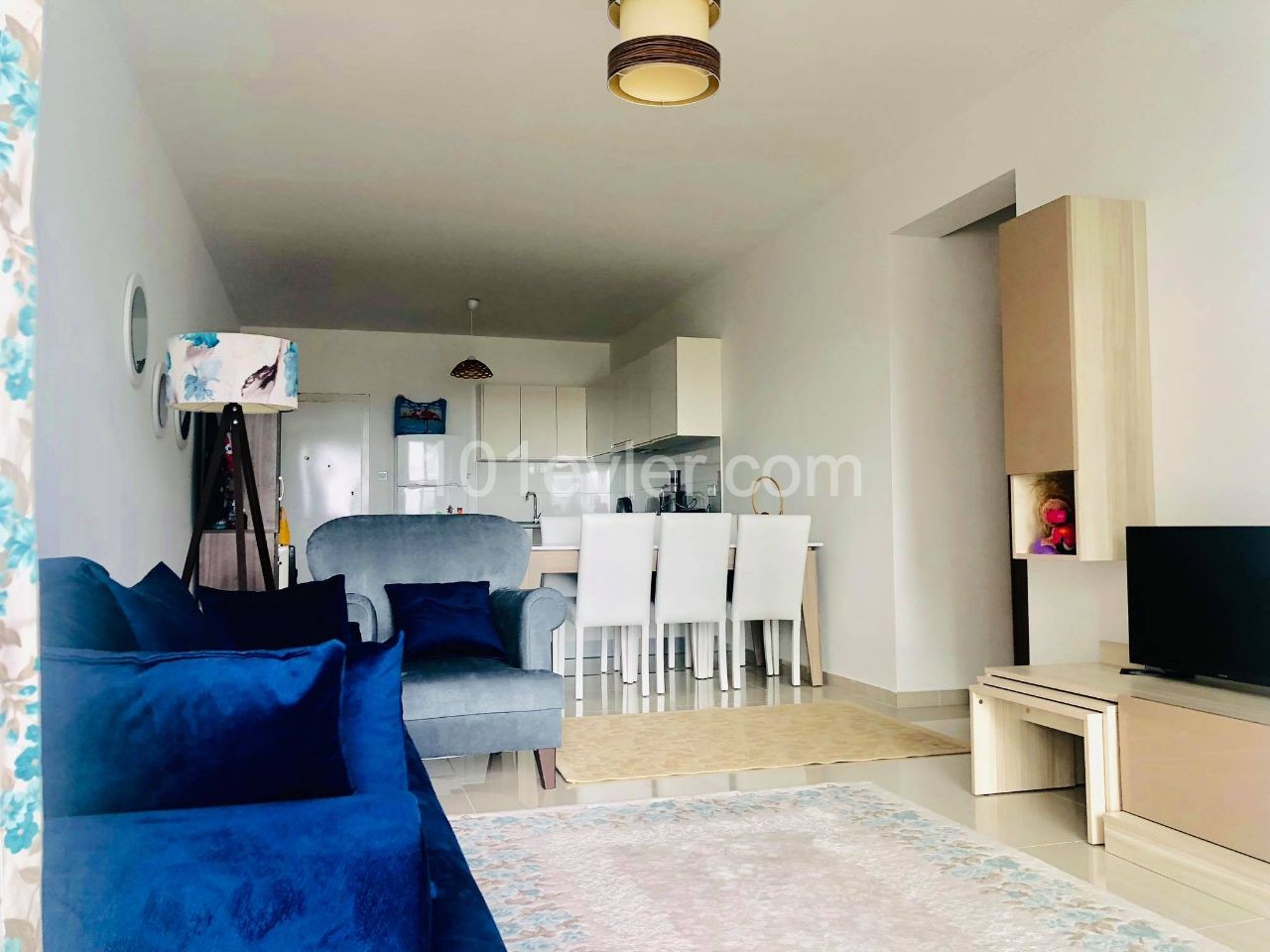 1+1 APARTMENT FOR SALE IN PIER LONG BEACH WITHIN WALKING DISTANCE OF THE SEA ** 