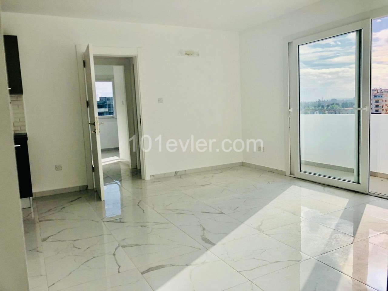 2+1 ZERO LUXURIOUS FLAT FOR SALE IN CITY MALL SHOPPING AREA ** 