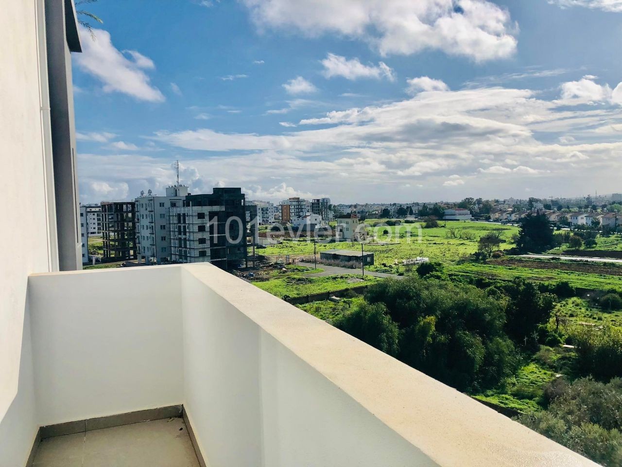 2+1 ZERO LUXURIOUS FLAT FOR SALE IN CITY MALL SHOPPING AREA ** 