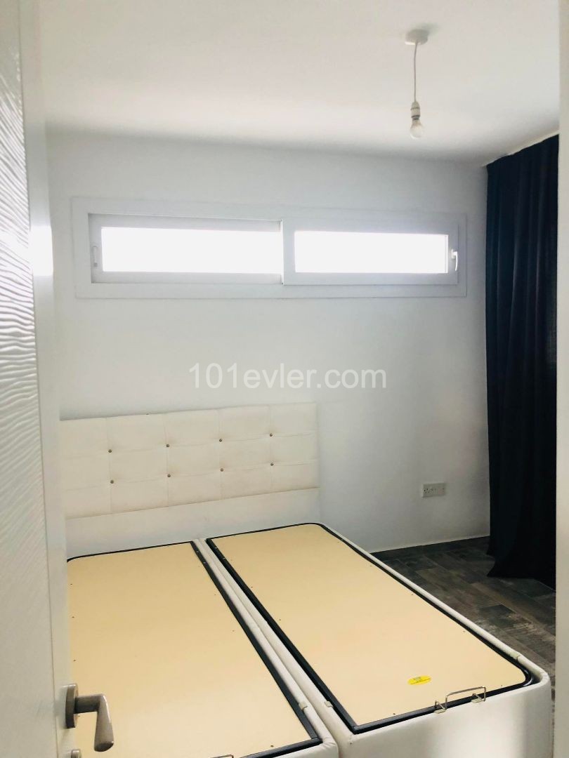 MAĞUSA ŞEHİR MERKEZİNDE SATILIK 2+1 DAİRE 