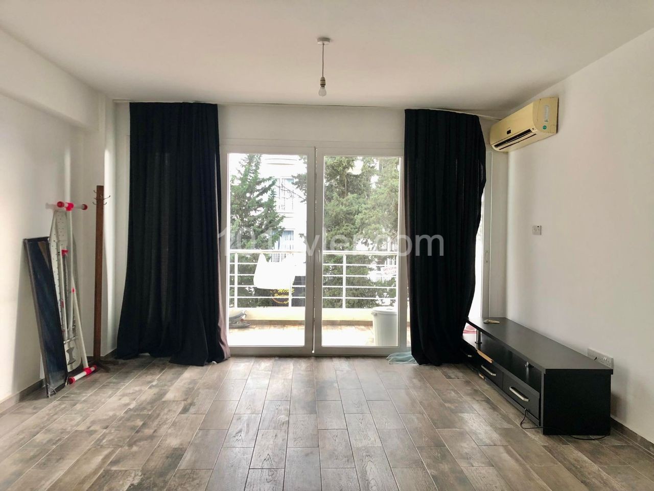 MAĞUSA ŞEHİR MERKEZİNDE SATILIK 2+1 DAİRE 