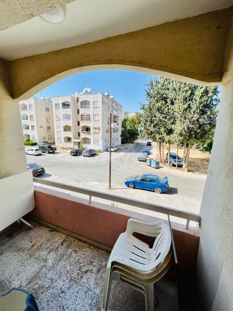 3+1 WOHNUNG ZUM VERKAUF IM STADTZENTRUM VON FAMAGUSTA ** 