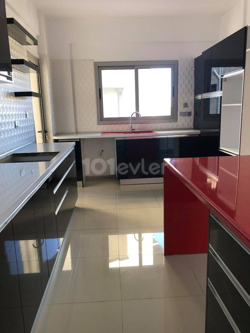 Flat For Sale in Yeni Boğaziçi, Famagusta