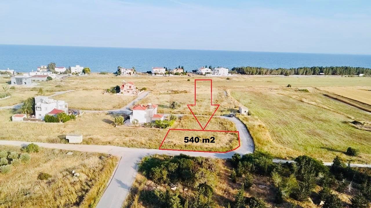 CORNER LAND FOR SALE SUITABLE FOR VILLA CONSTRUCTION IN ISKELE BOGAZ 