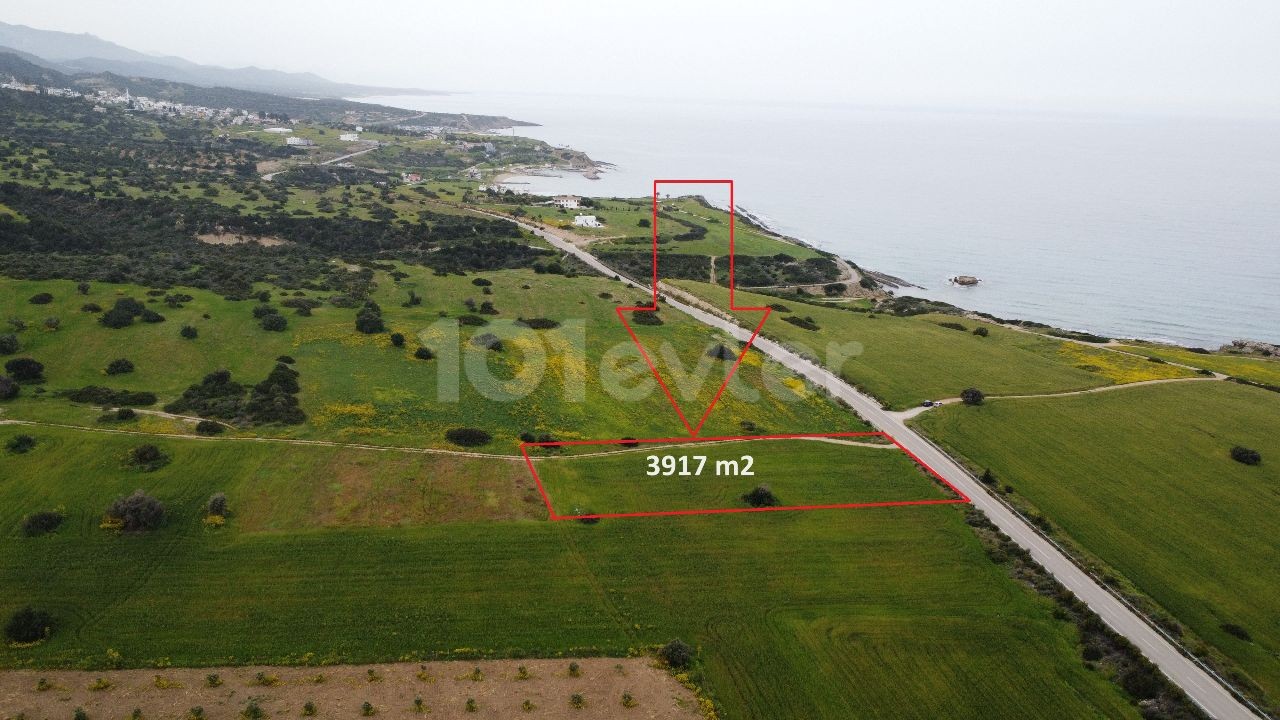 3917 m2 FIELD FOR SALE IN KAPLICA, ON THE MAIN ROAD, 300 METERS FROM THE SEA