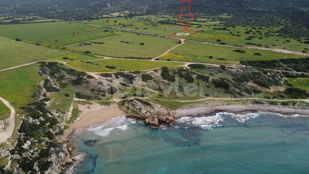 3917 m2 FIELD FOR SALE IN KAPLICA, ON THE MAIN ROAD, 300 METERS FROM THE SEA