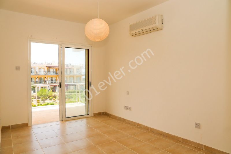 2-Bedroom + landscaped garden + beachfront + pool + gym + 1kat apartment for sale in Tatlısu ** 