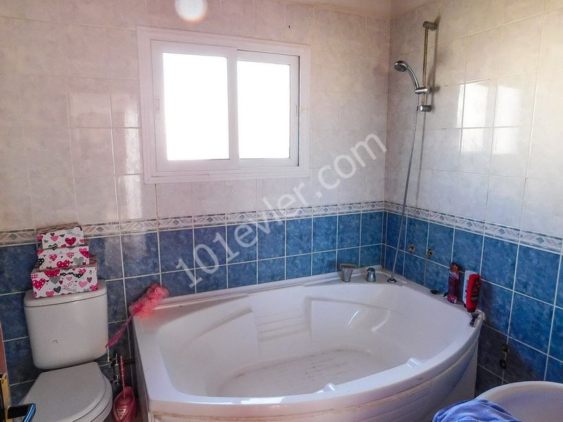 Bungalow For Sale in Karşıyaka, Kyrenia