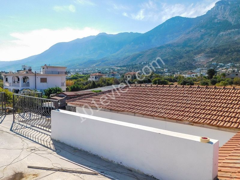 Bungalow For Sale in Karşıyaka, Kyrenia