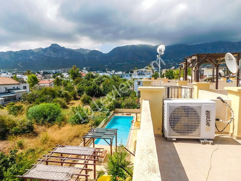 Penthouse For Sale in Karaoğlanoğlu, Kyrenia