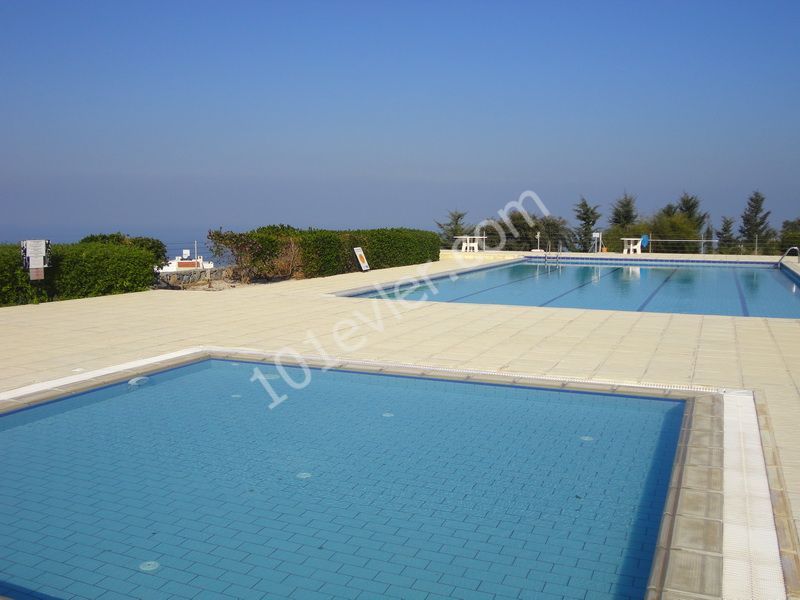 Flat For Sale in Çatalköy, Kyrenia