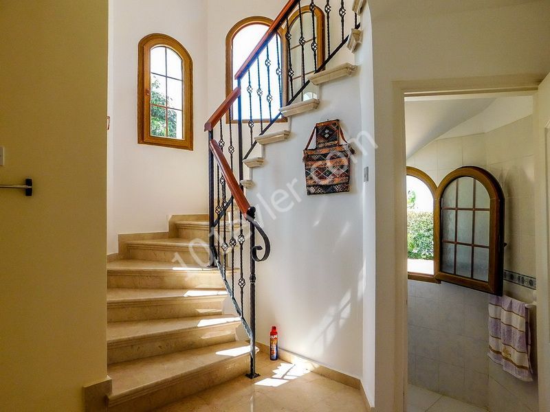 3-bedroom villa with swimming pool + Landscaped garden + mountain and sea views for sale in Alsancak Kocan is named after its owner. K.D.V Has Been Paid ** 