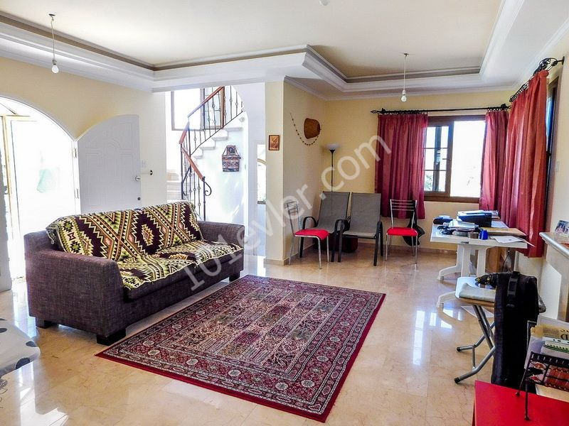 3-bedroom villa with swimming pool + Landscaped garden + mountain and sea views for sale in Alsancak Kocan is named after its owner. K.D.V Has Been Paid ** 