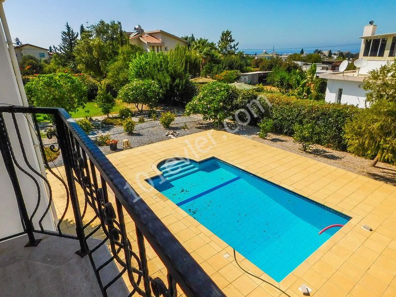 3-bedroom villa with swimming pool + Landscaped garden + mountain and sea views for sale in Alsancak Kocan is named after its owner. K.D.V Has Been Paid ** 