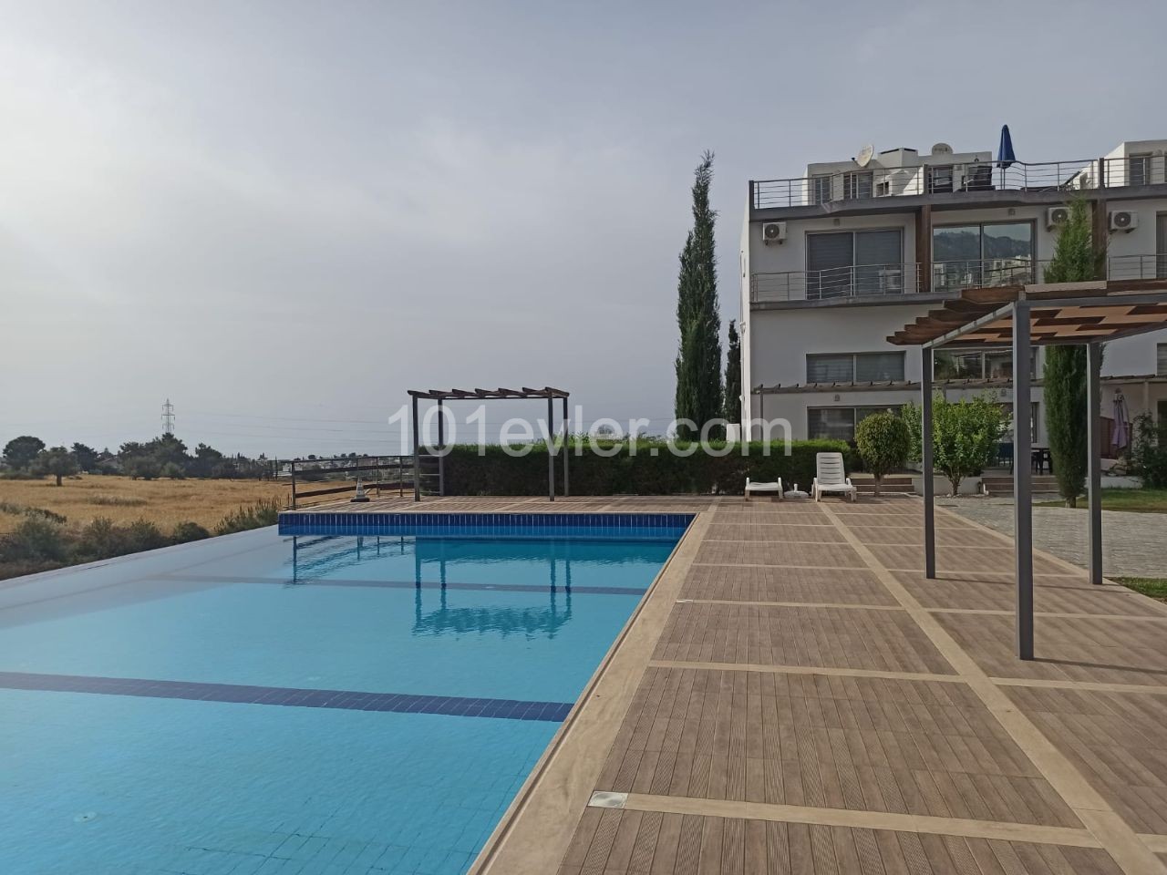 3 + 1 Town House with Roof Terrace Jacuzzi, Shared Pool + Fitness Centre & Tennis Courts in Catalkoy