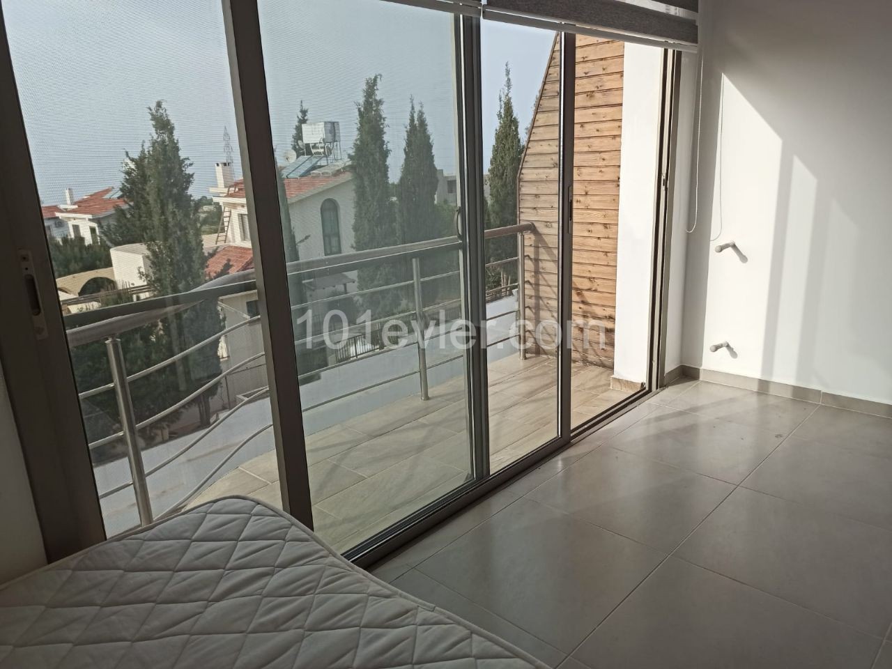 3 + 1 Town House with Roof Terrace Jacuzzi, Shared Pool + Fitness Centre & Tennis Courts in Catalkoy