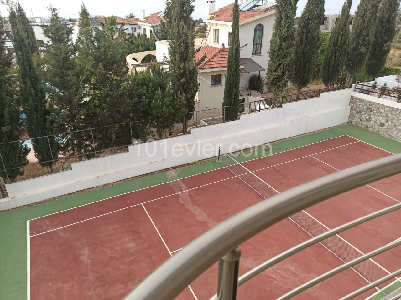 3 + 1 Town House with Roof Terrace Jacuzzi, Shared Pool + Fitness Centre & Tennis Courts in Catalkoy