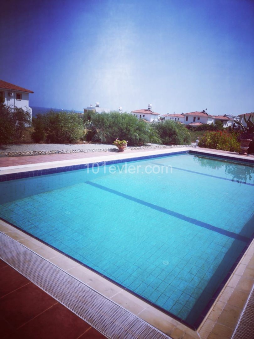 Stunning Holiday Rental - 3 + 1 Stylishly Furnished Villa with Private Pool 5 Minutes From The Sea